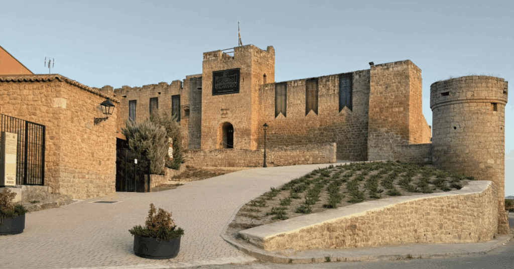 Castillo-de-Trigueros-del-Valle-1024x536